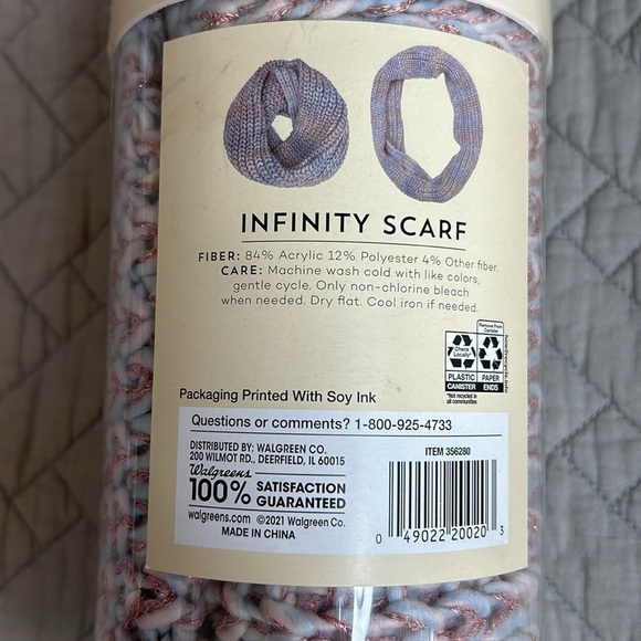 Modern Expressions Infinity Scarf New In Package Pink & Grey - Picture 5 of 5